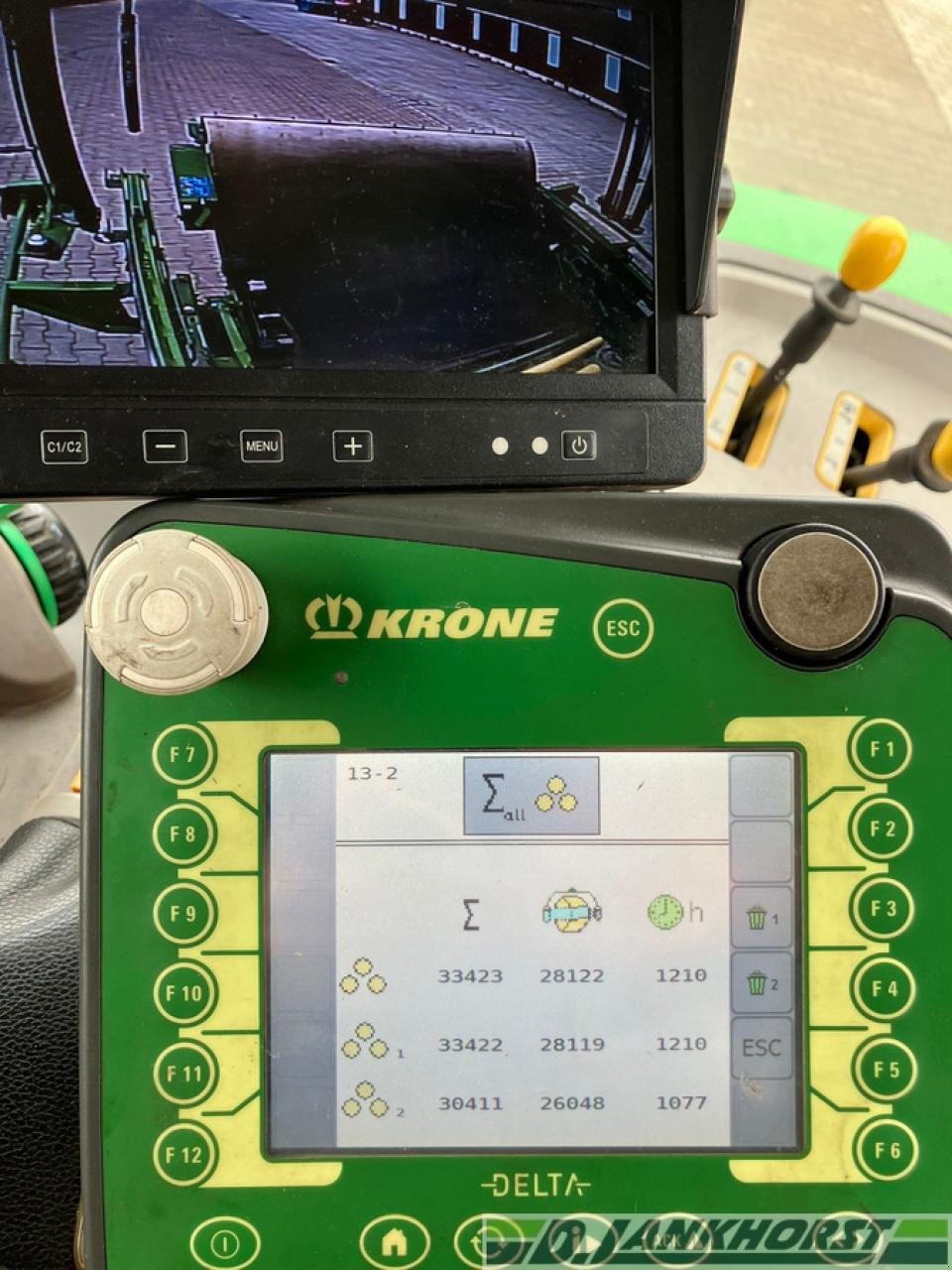 Rundballenpresse of the type Krone CF 155 XC X-treme, Gebrauchtmaschine in Neuenhaus (Picture 6)