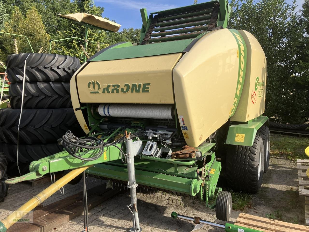 Rundballenpresse des Typs Krone CF 155 XC, Gebrauchtmaschine in Spelle (Bild 1)