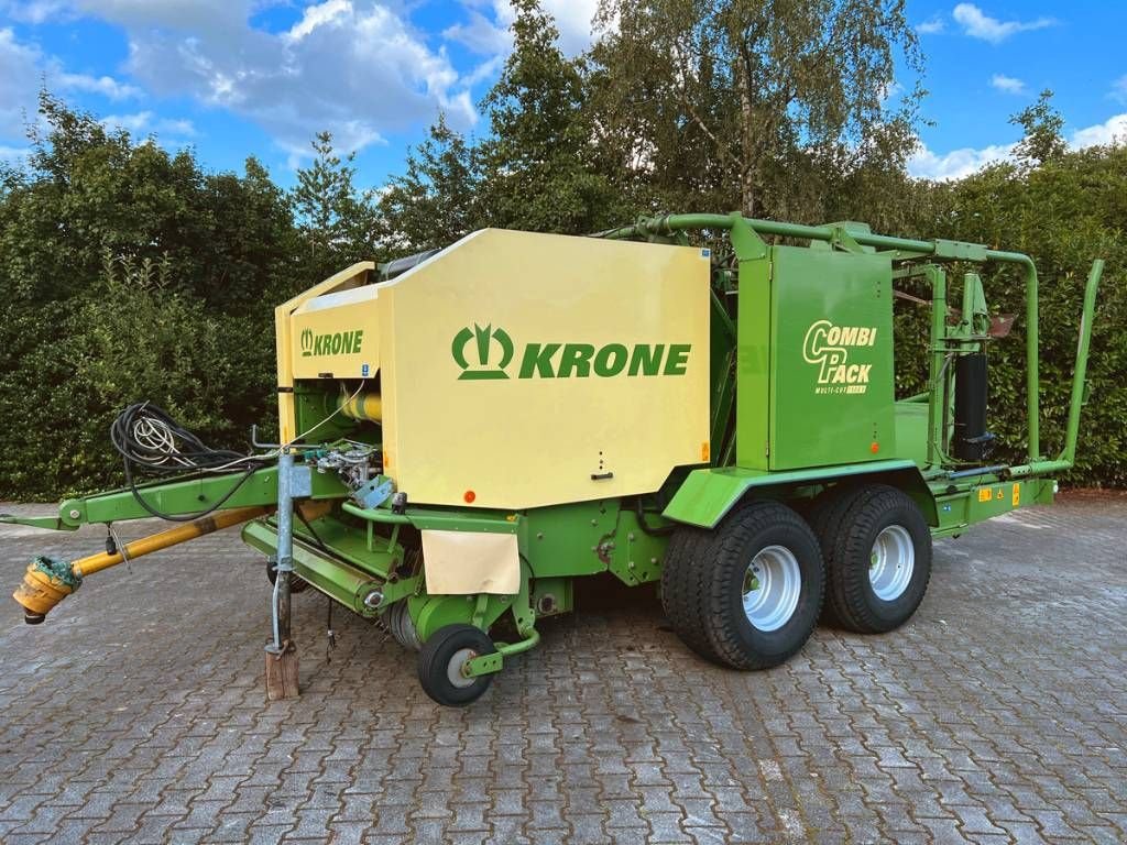 Rundballenpresse za tip Krone Combi pack 1500 pers en wikkelaar, Gebrauchtmaschine u Luttenberg (Slika 1)