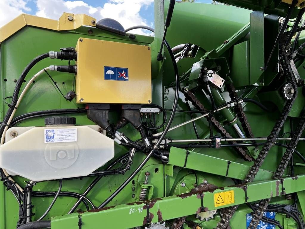 Rundballenpresse tipa Krone Combi pack 1500 pers en wikkelaar, Gebrauchtmaschine u Luttenberg (Slika 11)