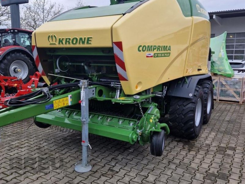 Rundballenpresse van het type Krone Comprima CF 155 XC Plus, Neumaschine in Straubing (Foto 1)