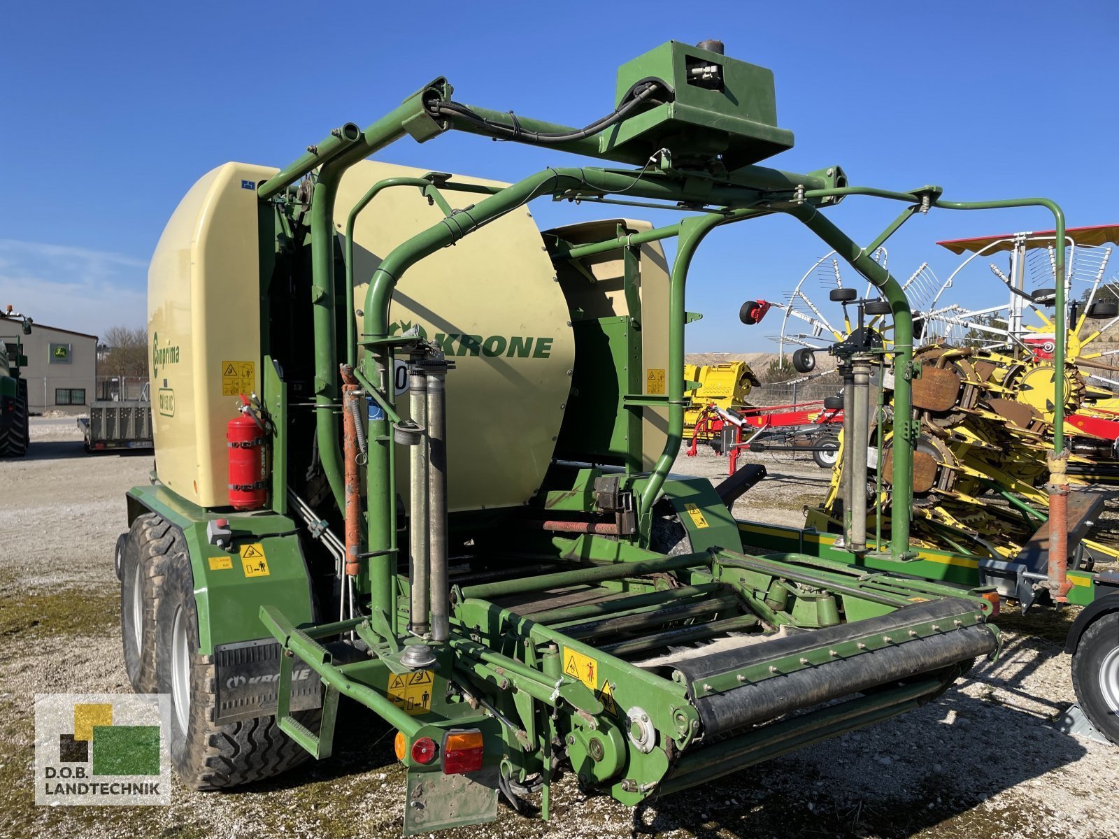 Rundballenpresse del tipo Krone Comprima CF 155 XC, Gebrauchtmaschine en Regensburg (Imagen 3)