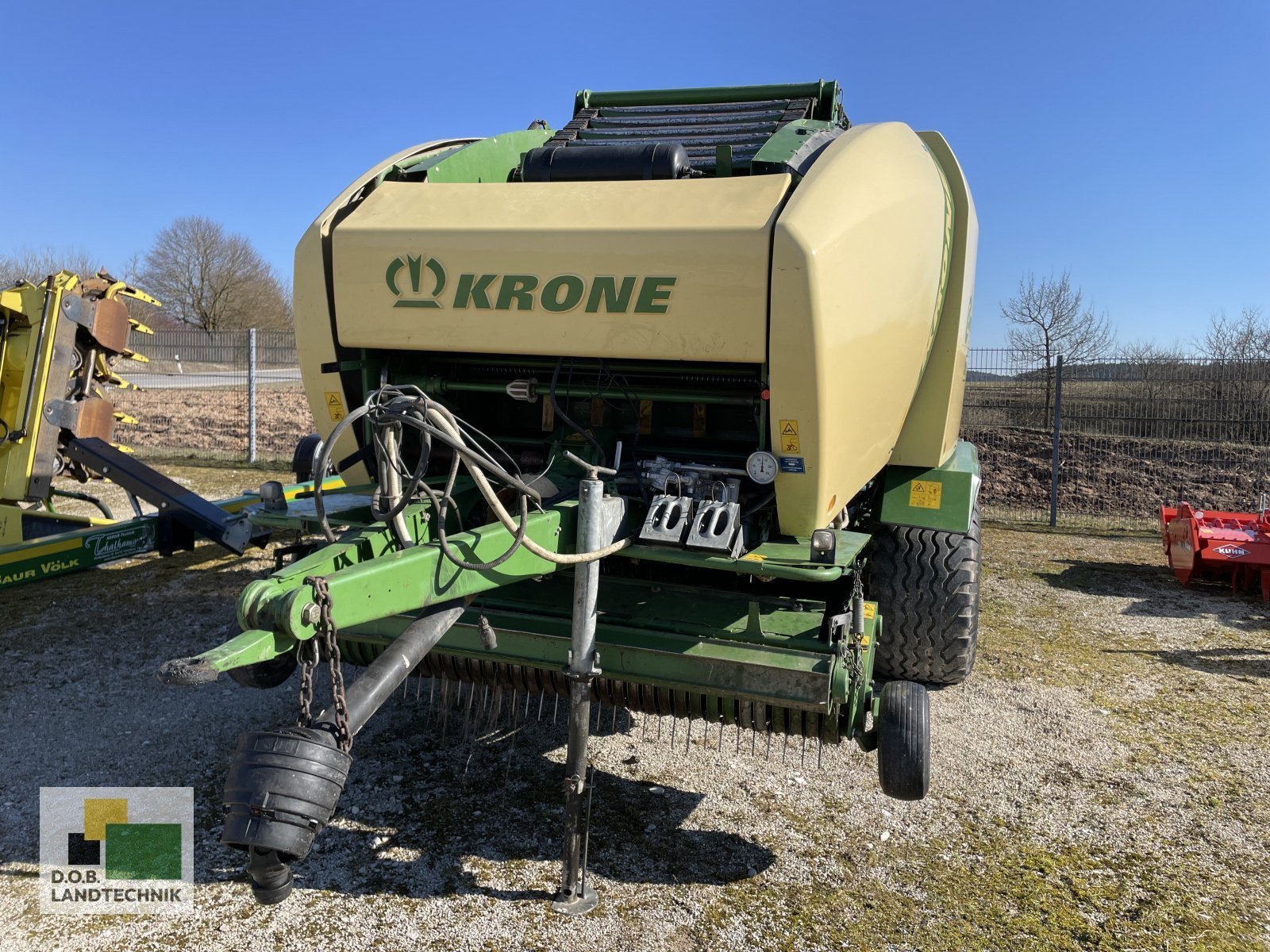 Rundballenpresse del tipo Krone Comprima CF 155 XC, Gebrauchtmaschine In Regensburg (Immagine 8)