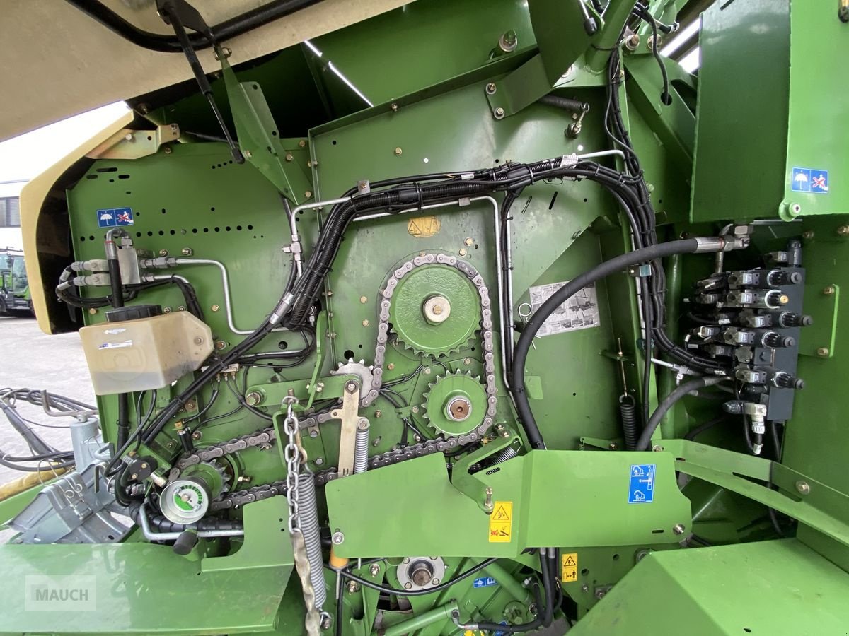 Rundballenpresse typu Krone Comprima CF 155 XC, Gebrauchtmaschine w Burgkirchen (Zdjęcie 18)