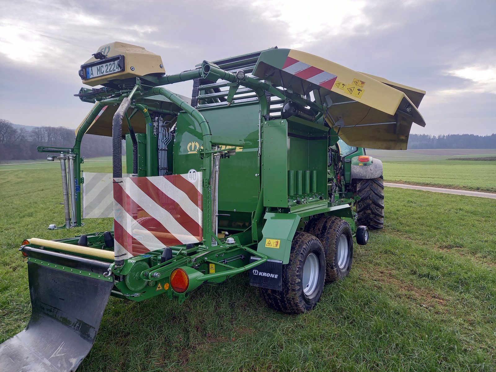 Rundballenpresse des Typs Krone Comprima CF 155 XC, Gebrauchtmaschine in Altenmünster (Bild 14)