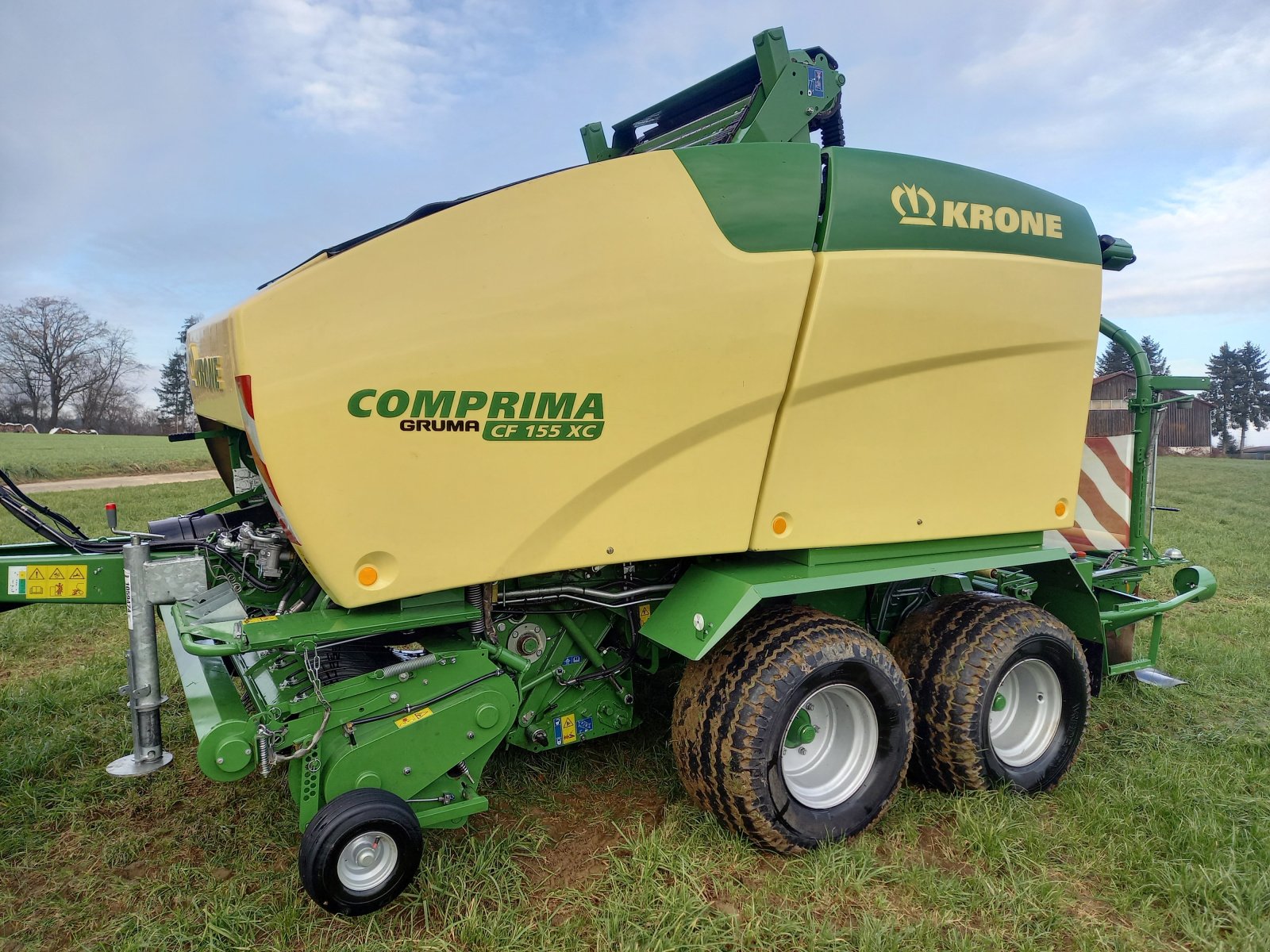 Rundballenpresse des Typs Krone Comprima CF 155 XC, Gebrauchtmaschine in Altenmünster (Bild 24)