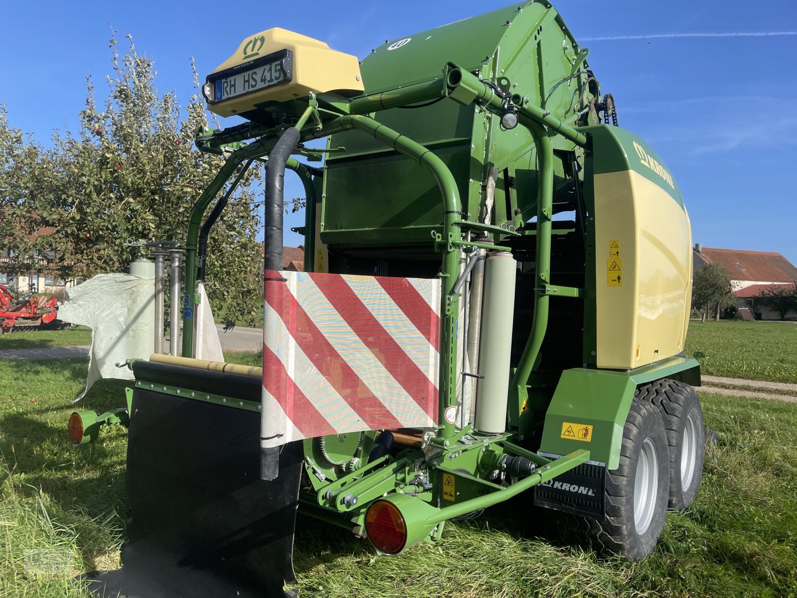 Rundballenpresse van het type Krone Comprima CV 150 XC, BRANDSCHADEN!, Gebrauchtmaschine in Thalmässing (Foto 22)