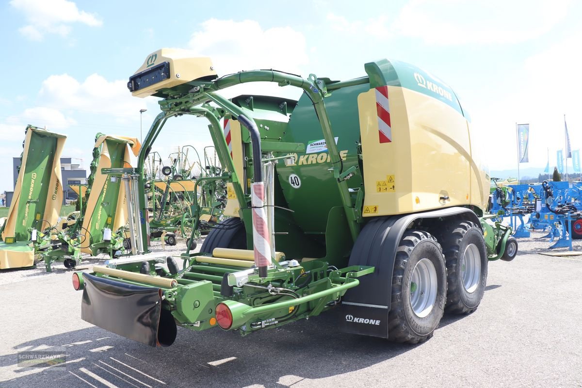 Rundballenpresse van het type Krone Comprima CV 150 XC P, Neumaschine in Gampern (Foto 3)