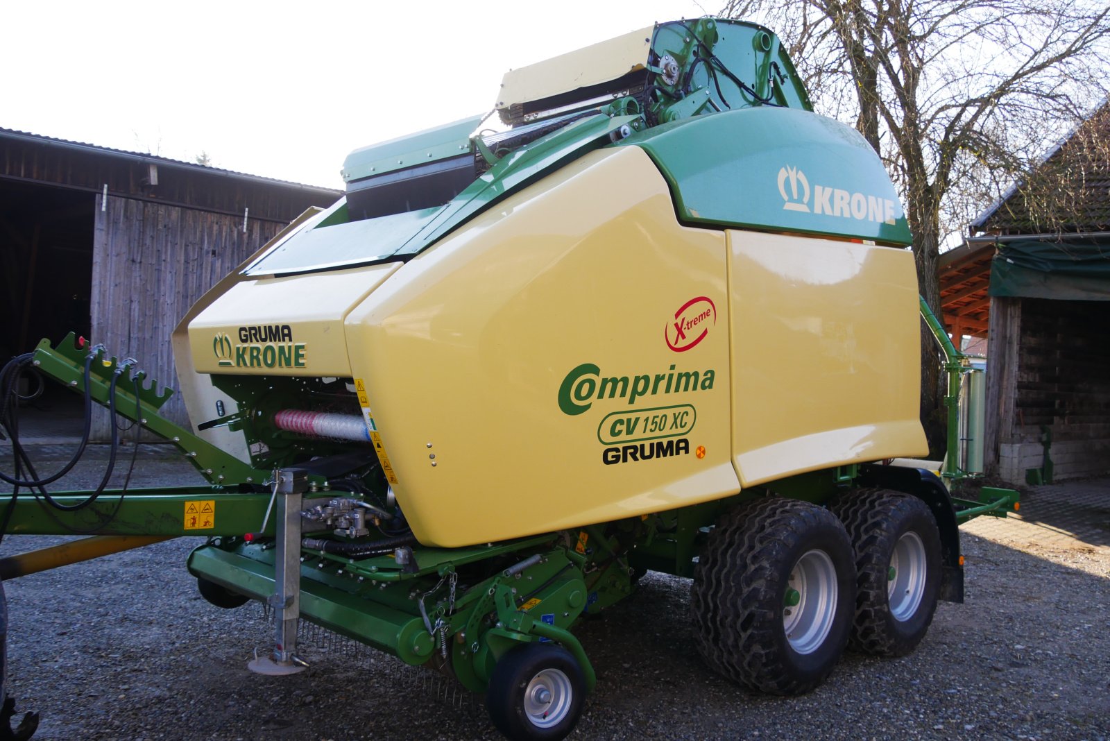 Rundballenpresse tip Krone Comprima  CV 150 XC X-Treme, Gebrauchtmaschine in Pürgen (Poză 1)