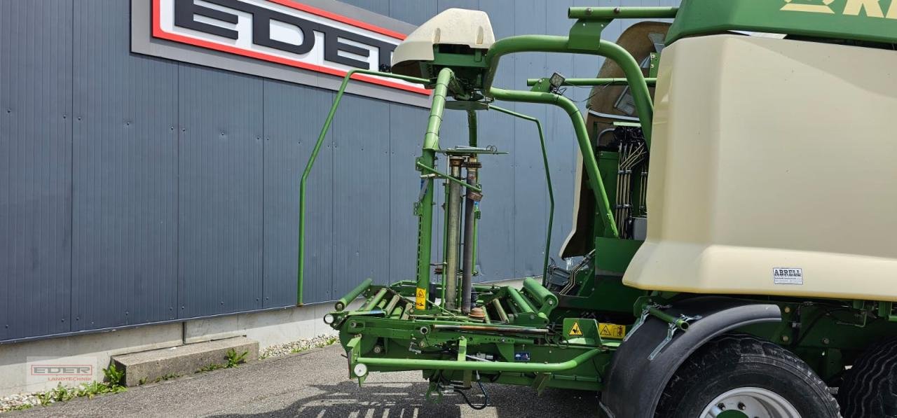 Rundballenpresse des Typs Krone Comprima CV 150 XC Xtreme, Gebrauchtmaschine in Tuntenhausen (Bild 4)