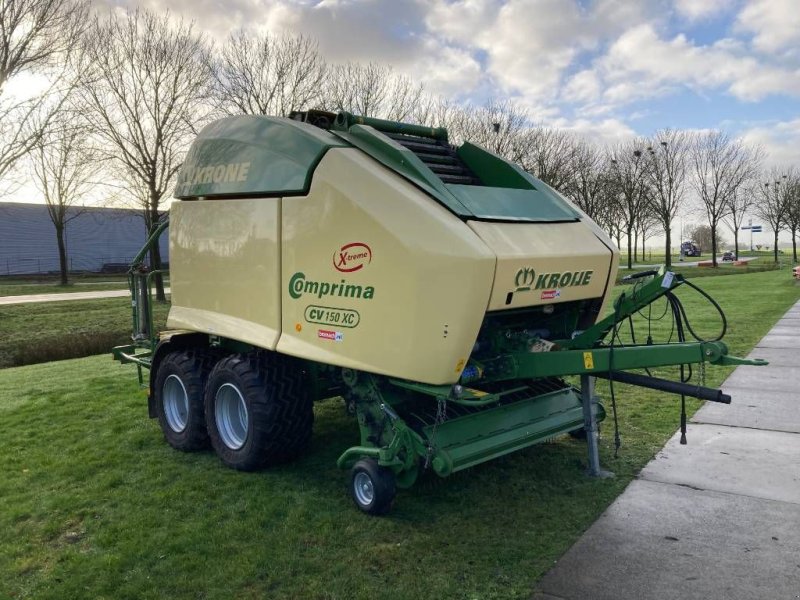 Rundballenpresse tip Krone Comprima CV 150 XC, Gebrauchtmaschine in Gorredijk