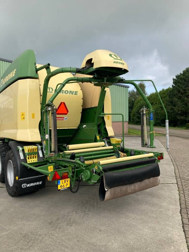 Rundballenpresse za tip Krone Comprima CV 150 XC, Gebrauchtmaschine u Gorredijk (Slika 3)