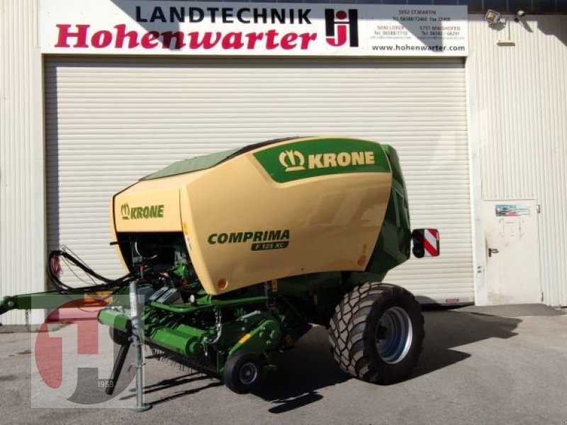 Rundballenpresse of the type Krone Comprima F 125 XC (16031), Neumaschine in St.Martin bei Lofer (Picture 1)