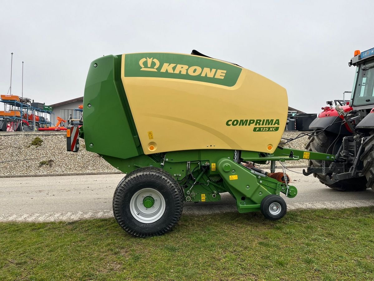 Rundballenpresse typu Krone Comprima F 125 XC, Neumaschine w NATTERNBACH (Zdjęcie 7)