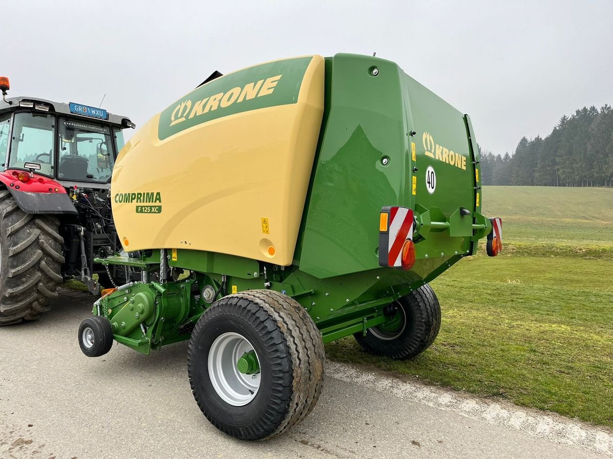 Rundballenpresse typu Krone Comprima F 125 XC, Neumaschine w NATTERNBACH (Zdjęcie 3)