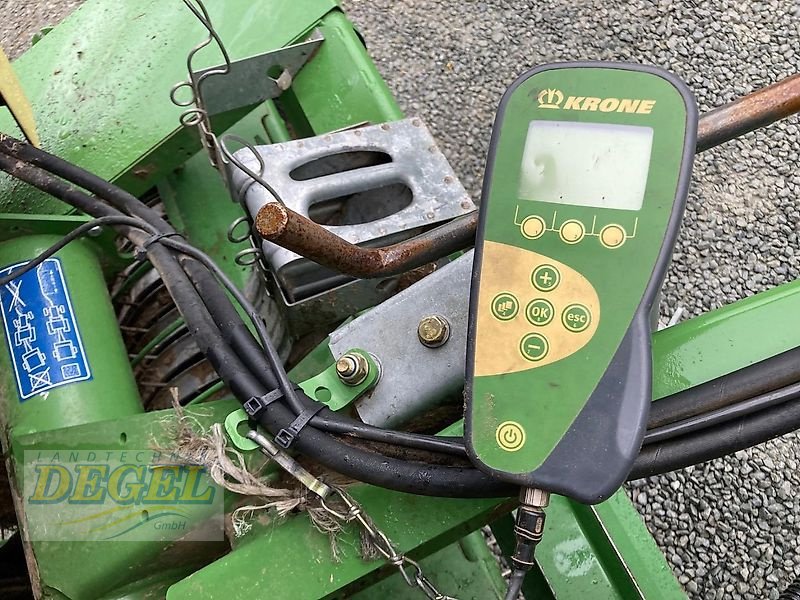 Rundballenpresse des Typs Krone Comprima F 125 XC, Gebrauchtmaschine in Feilitzsch (Bild 6)