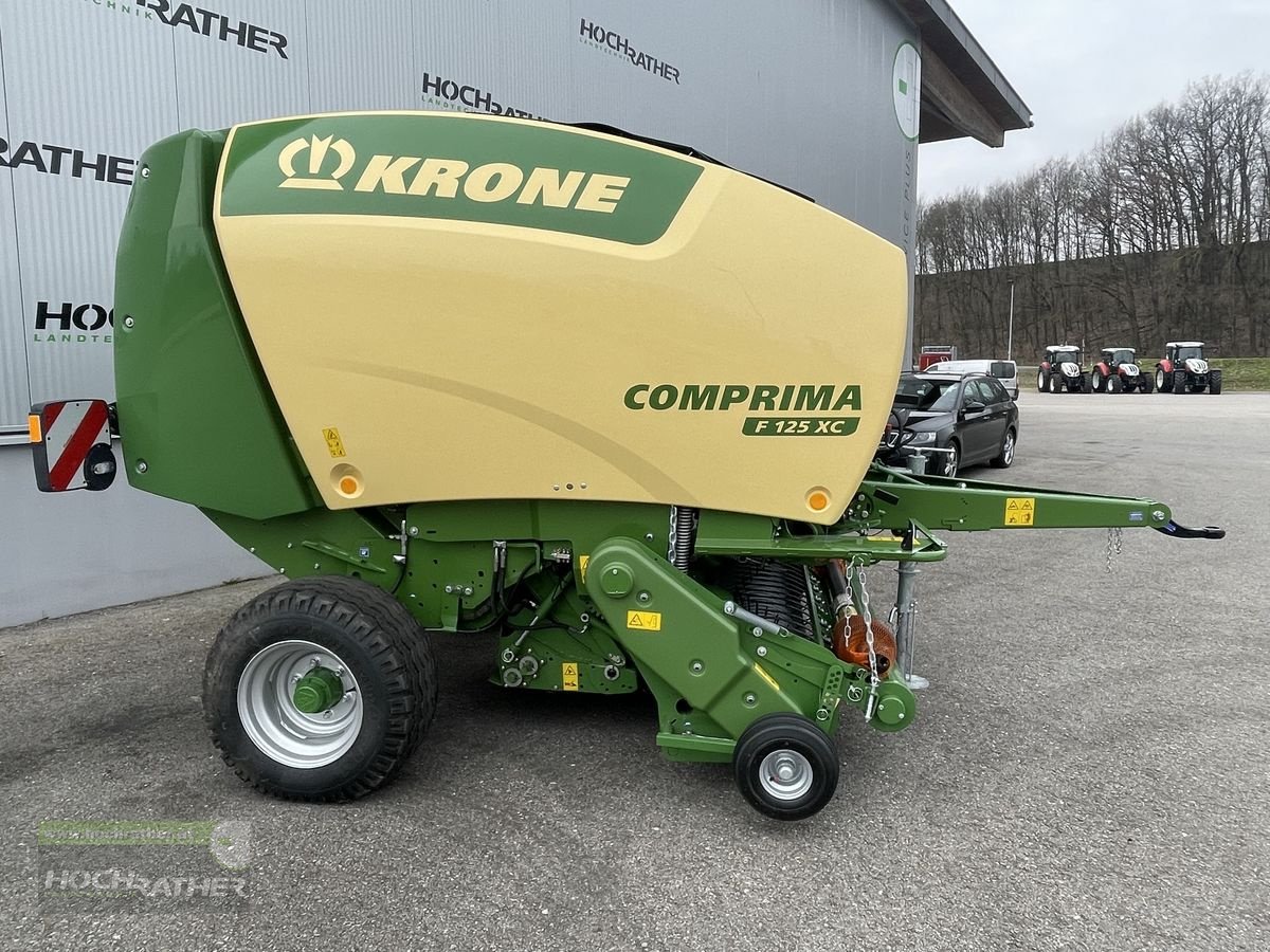 Rundballenpresse van het type Krone Comprima  F 125 XC, Neumaschine in Kronstorf (Foto 3)