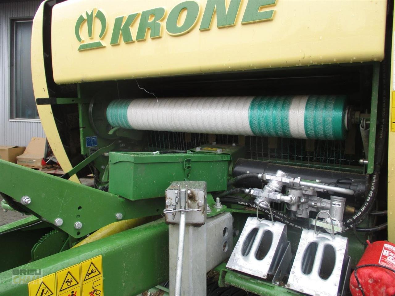 Rundballenpresse of the type Krone Comprima F 155 XC X, Gebrauchtmaschine in Cham (Picture 9)