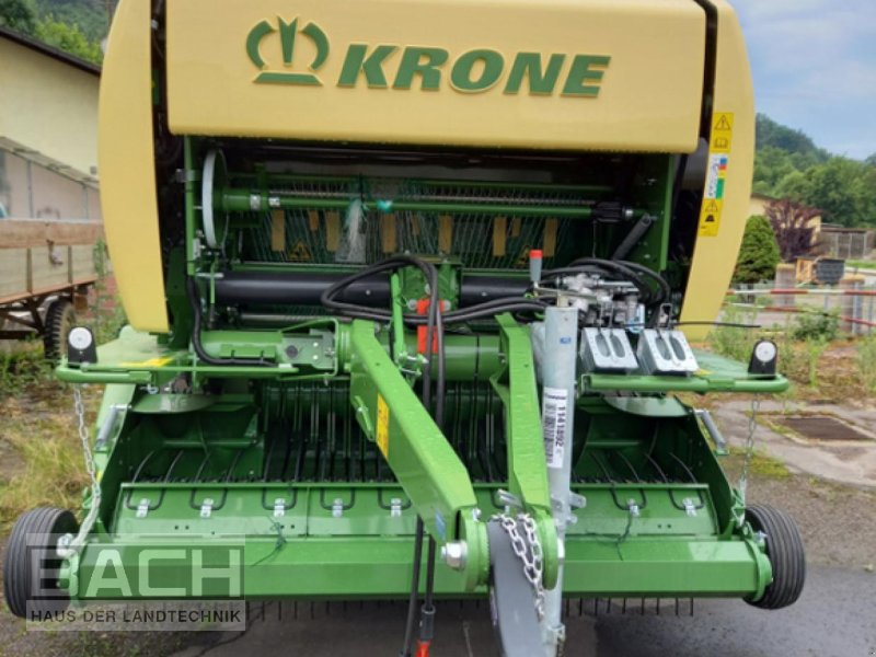 Rundballenpresse del tipo Krone COMPRIMA F 155 XC, Neumaschine en Boxberg-Seehof (Imagen 1)