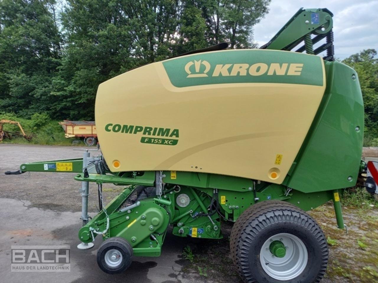 Rundballenpresse des Typs Krone COMPRIMA F 155 XC, Gebrauchtmaschine in Boxberg-Seehof (Bild 2)