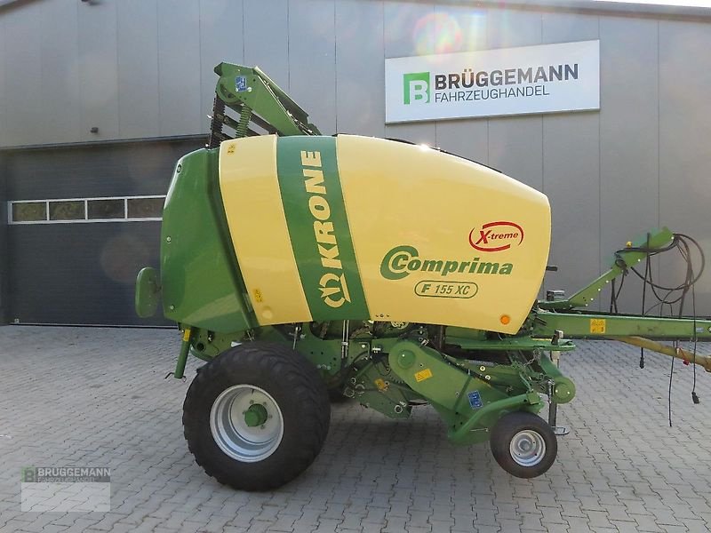 Rundballenpresse от тип Krone Comprima F155XC Xtreme . Erst 6860 Ballen, Gebrauchtmaschine в Meppen (Снимка 1)