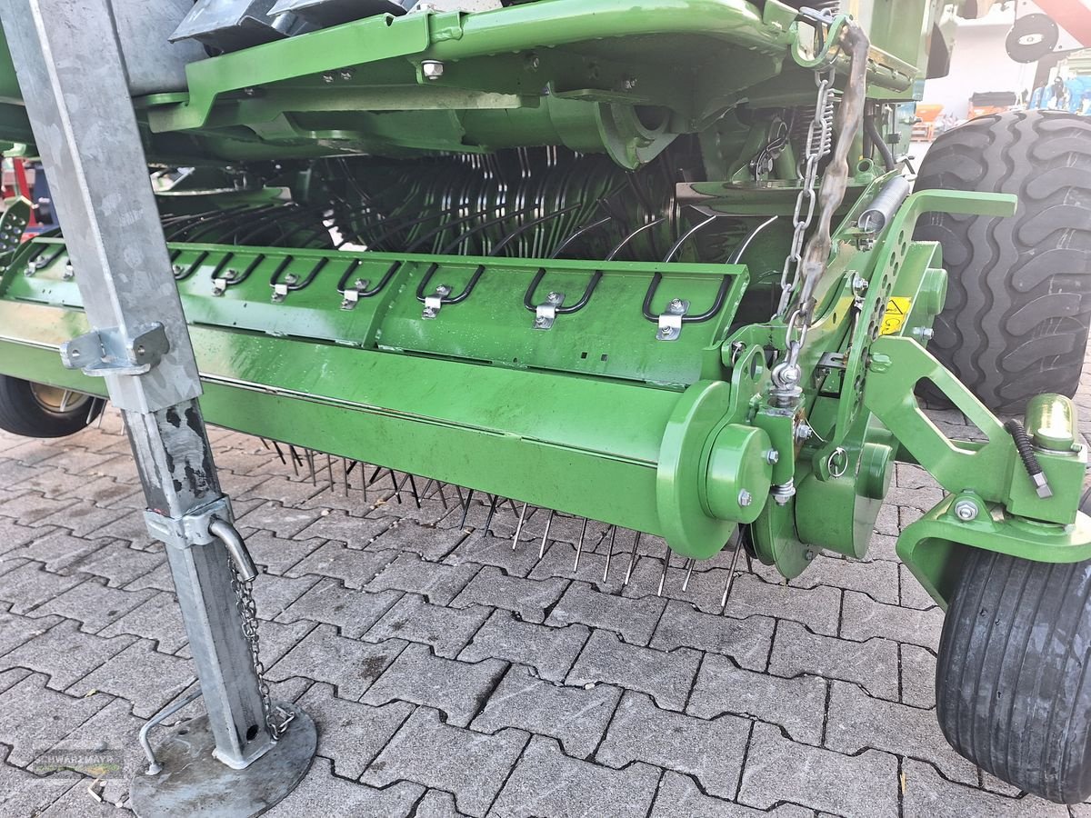 Rundballenpresse tipa Krone Comprima V 150 XC PLUS 17 Messer, Gebrauchtmaschine u Aurolzmünster (Slika 12)