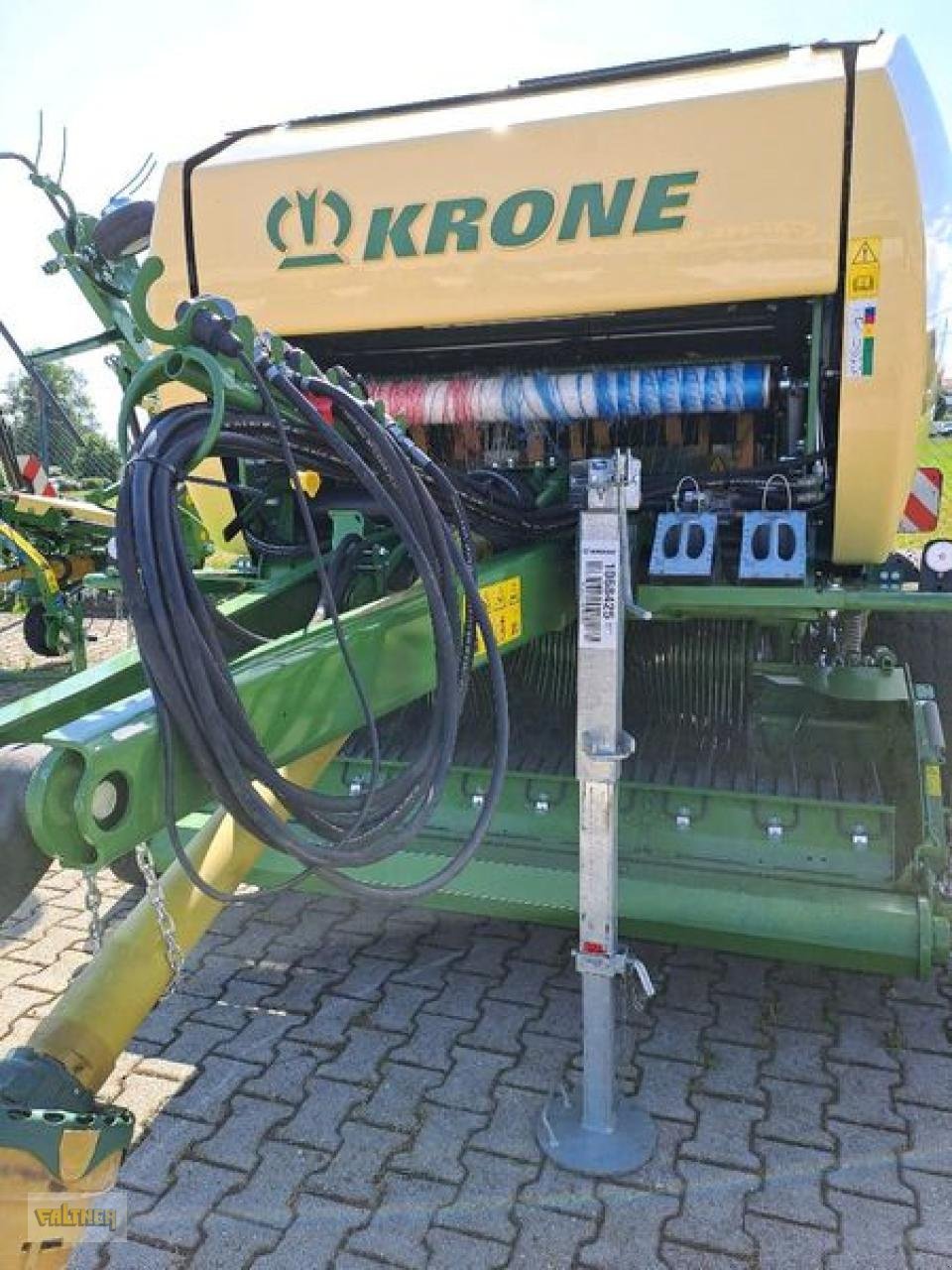 Rundballenpresse del tipo Krone COMPRIMA V 150 XC PLUS, Gebrauchtmaschine en Büchlberg (Imagen 7)