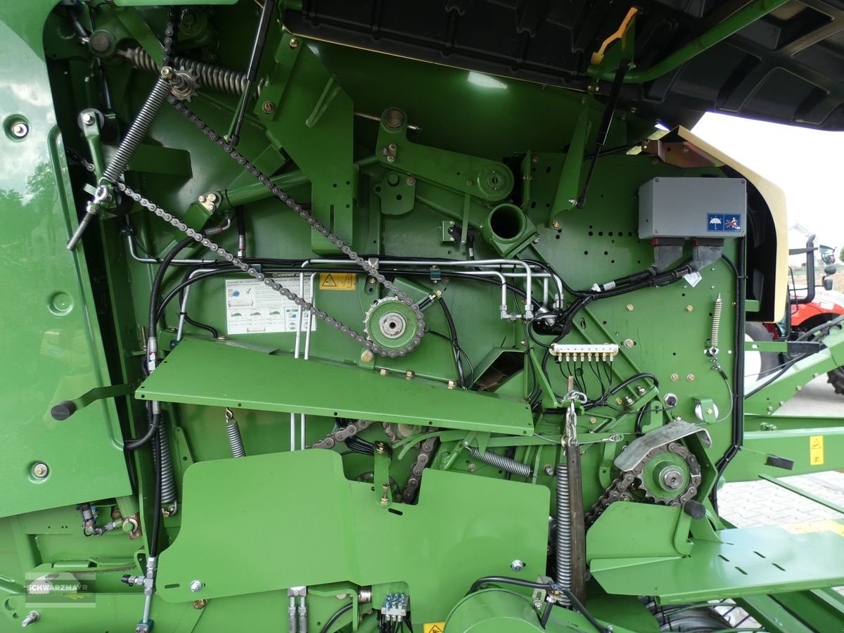 Rundballenpresse del tipo Krone Comprima   V 150 XC, Gebrauchtmaschine en Aurolzmünster (Imagen 15)