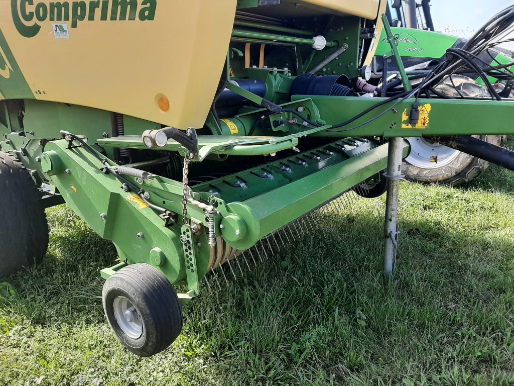 Rundballenpresse za tip Krone Comprima V 150 XC, Gebrauchtmaschine u CREZANCY EN SANCERRE (Slika 2)