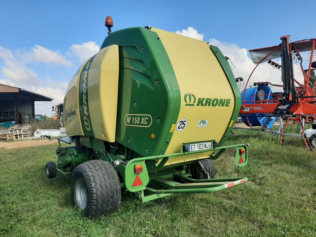 Rundballenpresse типа Krone Comprima V 150 XC, Gebrauchtmaschine в CREZANCY EN SANCERRE (Фотография 4)