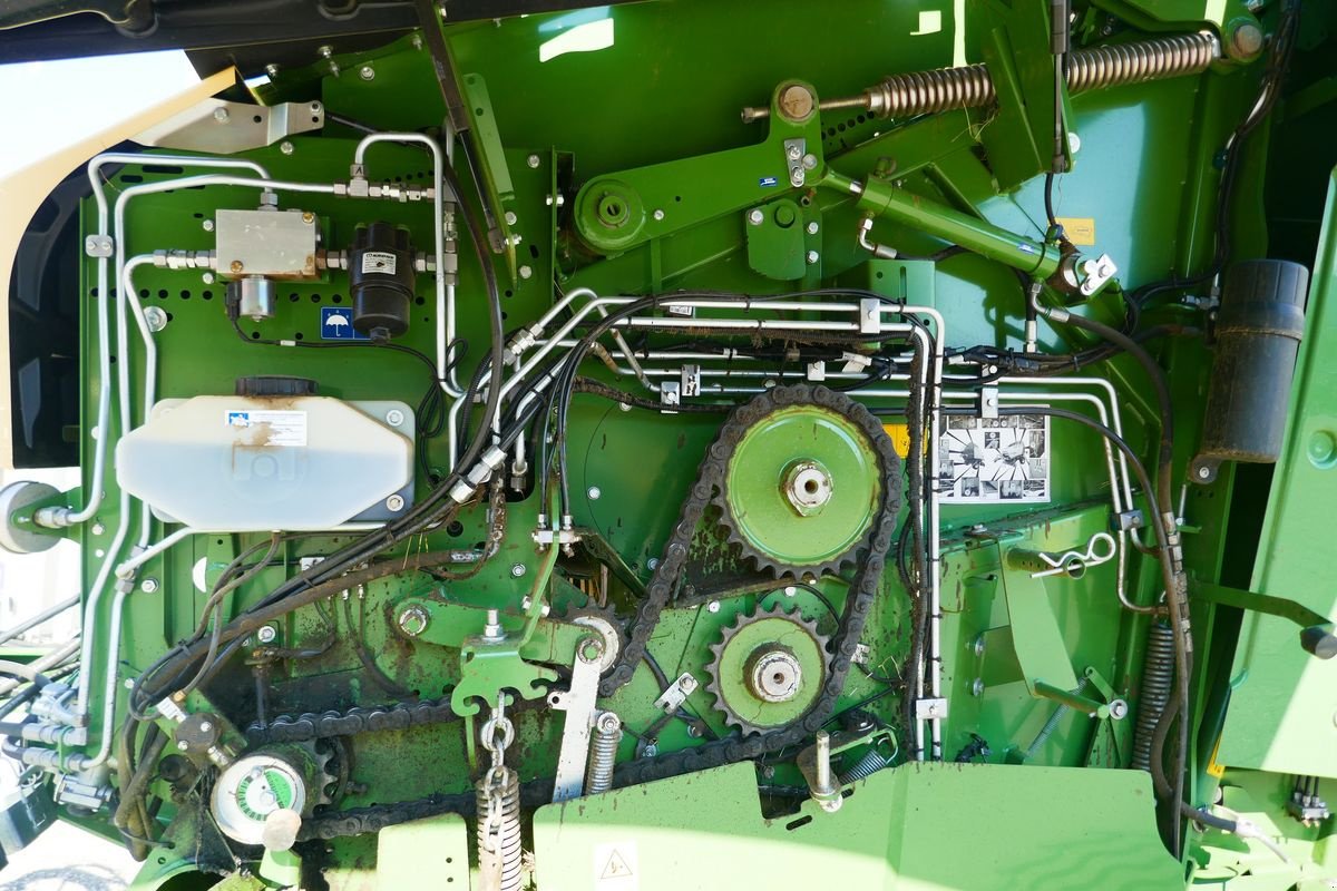 Rundballenpresse del tipo Krone Comprima V 150 XC, Gebrauchtmaschine en Villach (Imagen 12)