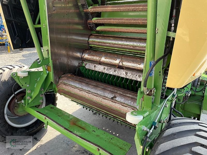 Rundballenpresse van het type Krone Comprima V 180 XC variable Presse mit Druckluft!!!, Gebrauchtmaschine in Rittersdorf (Foto 10)