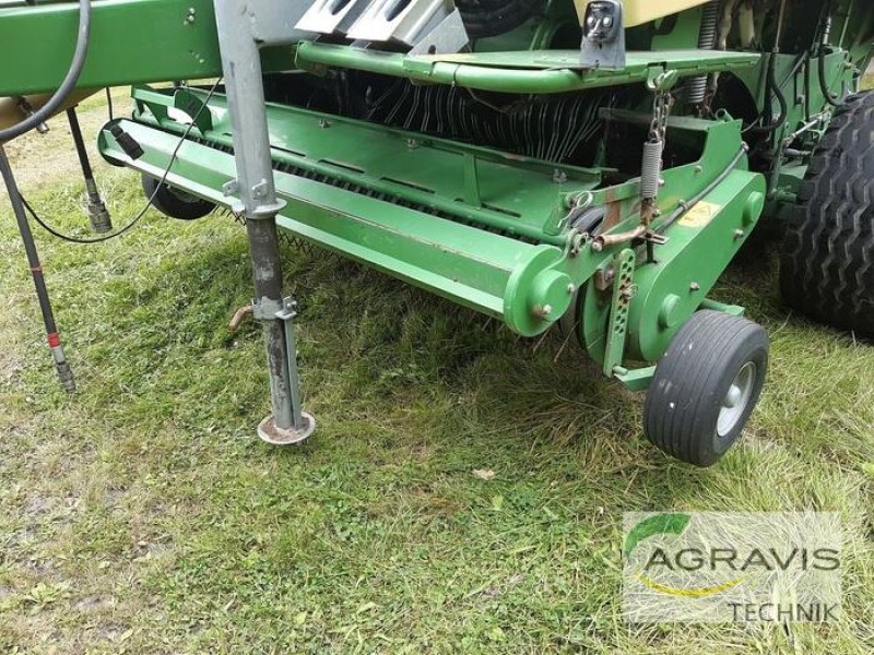 Rundballenpresse za tip Krone COMPRIMA V 180 XC, Gebrauchtmaschine u Walsrode (Slika 4)