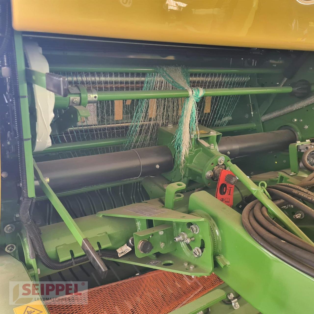 Rundballenpresse tip Krone COMPRIMA V 180 XC, Neumaschine in Groß-Umstadt (Poză 4)