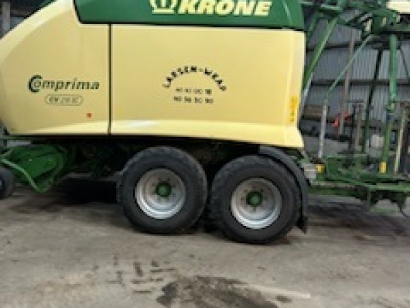 Rundballenpresse tip Krone Comprima V 210 XC Meget fin stand - netop serviceret hos autoriseret forhandler, Gebrauchtmaschine in Løgstør (Poză 1)