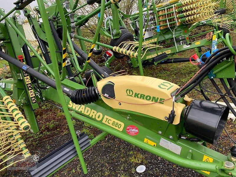 Rundballenpresse van het type Krone Comprima V150XC Plus, Neumaschine in Runkel-Ennerich (Foto 19)