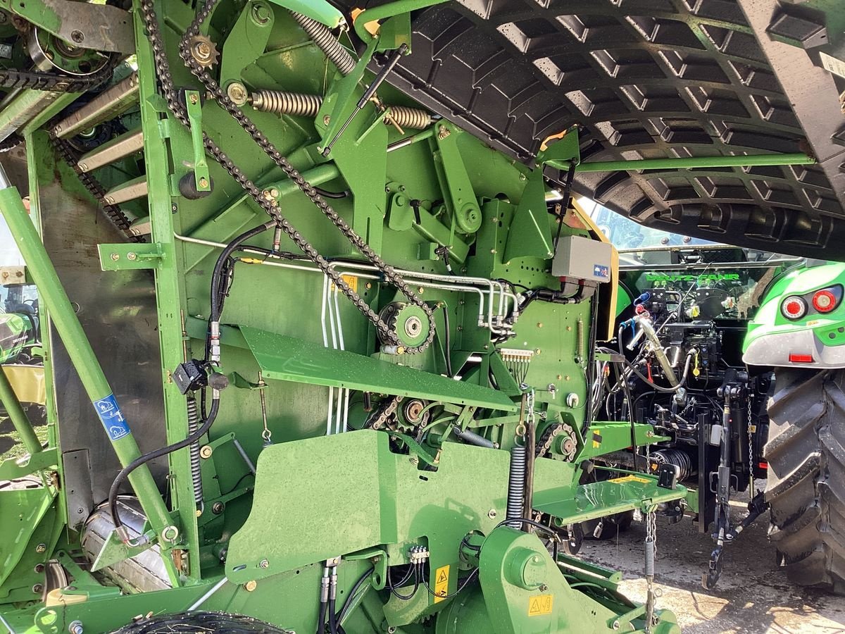 Rundballenpresse del tipo Krone Comprima V150XC, Gebrauchtmaschine In Micheldorf / OÖ (Immagine 8)