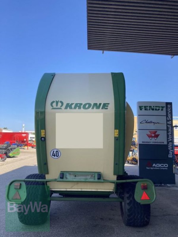 Rundballenpresse tip Krone Comprima V180 XC, Gebrauchtmaschine in Obertraubling (Poză 4)