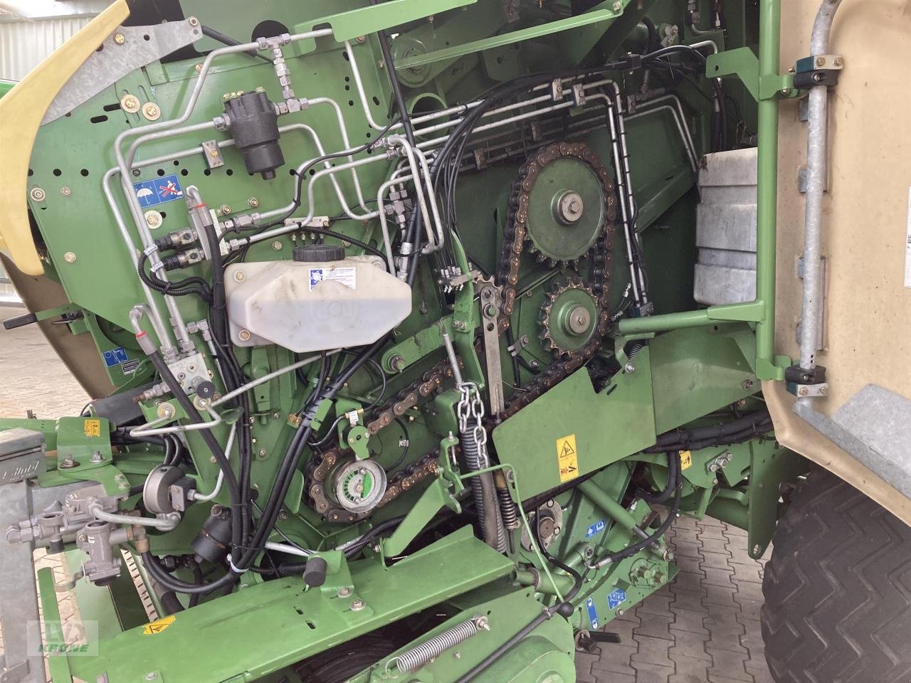 Rundballenpresse typu Krone CV 150 XC Xtreme, Gebrauchtmaschine v Spelle (Obrázek 11)