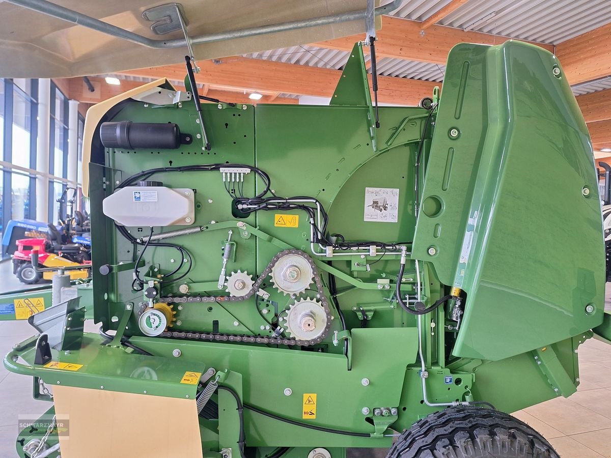 Rundballenpresse tip Krone Fortima F 1250 MC HY, Neumaschine in Gampern (Poză 15)