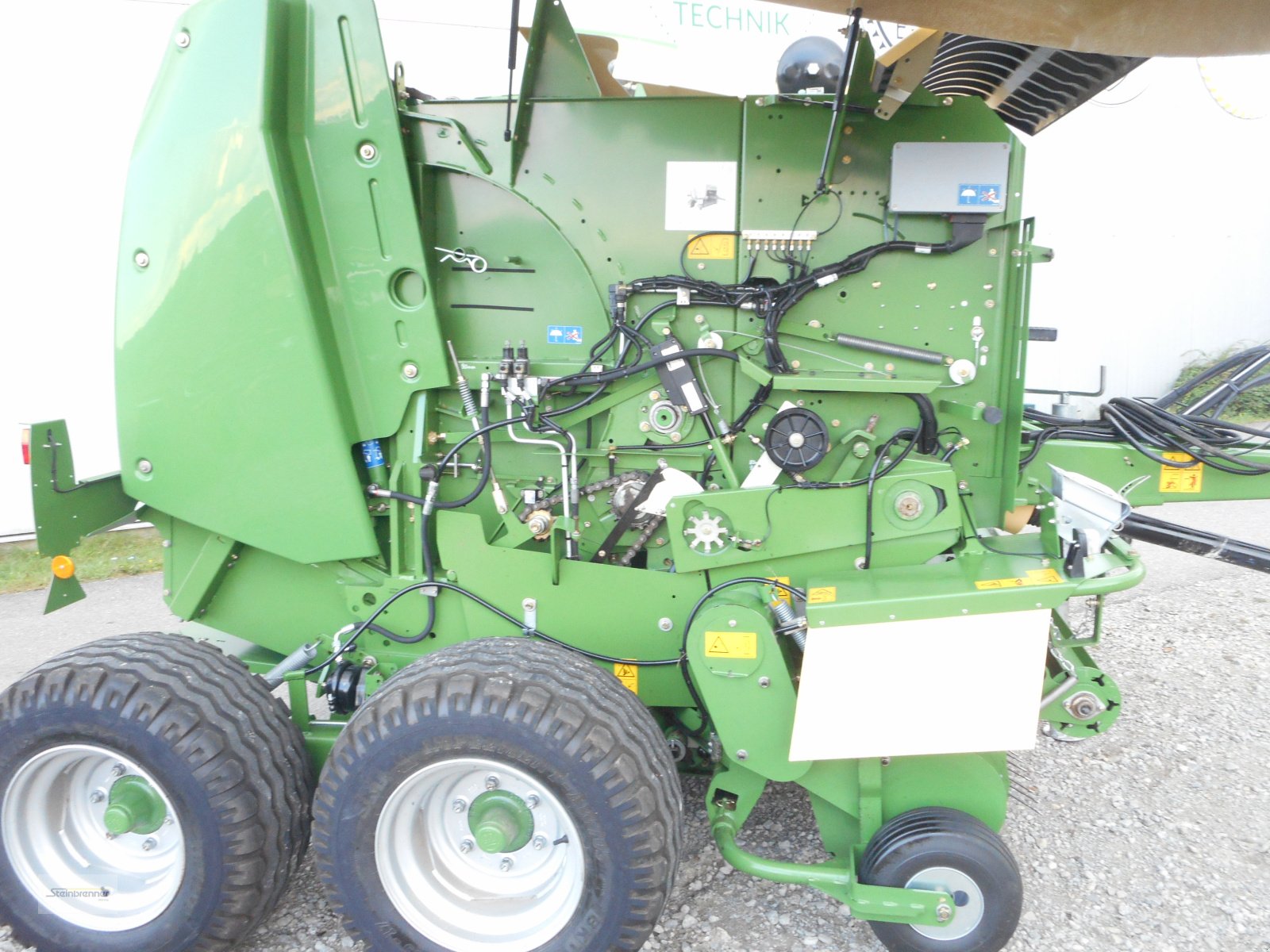 Rundballenpresse tip Krone Fortima F 1250 MC, Gebrauchtmaschine in Wörnitz (Poză 9)