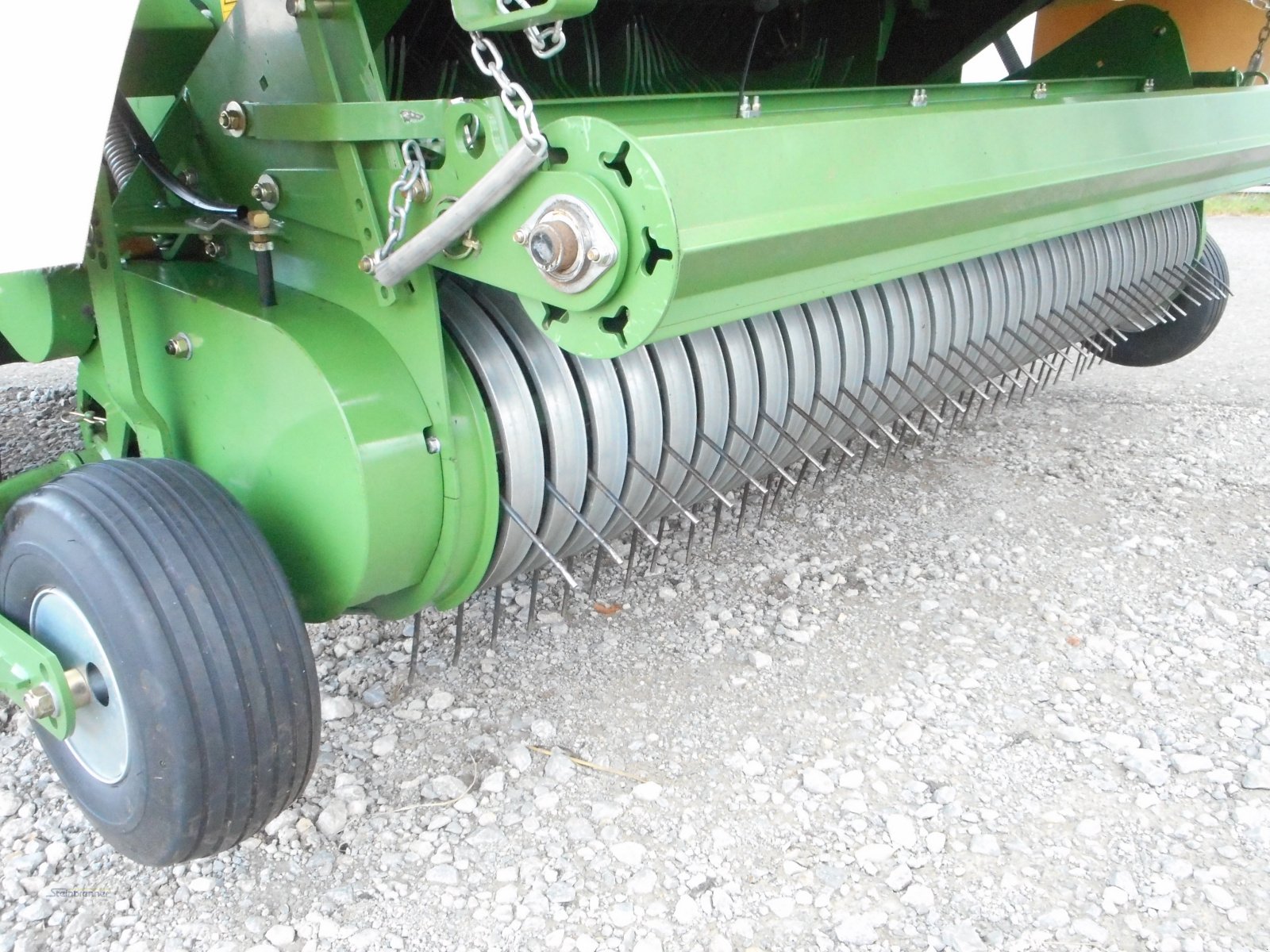 Rundballenpresse tip Krone Fortima F 1250 MC, Gebrauchtmaschine in Wörnitz (Poză 11)