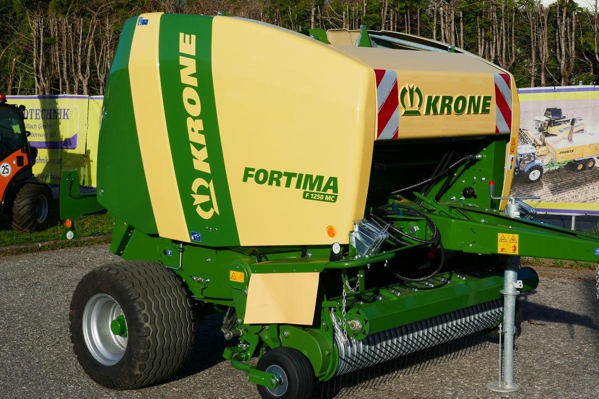 Rundballenpresse du type Krone Fortima  F 1250 MC, Gebrauchtmaschine en Villach (Photo 1)