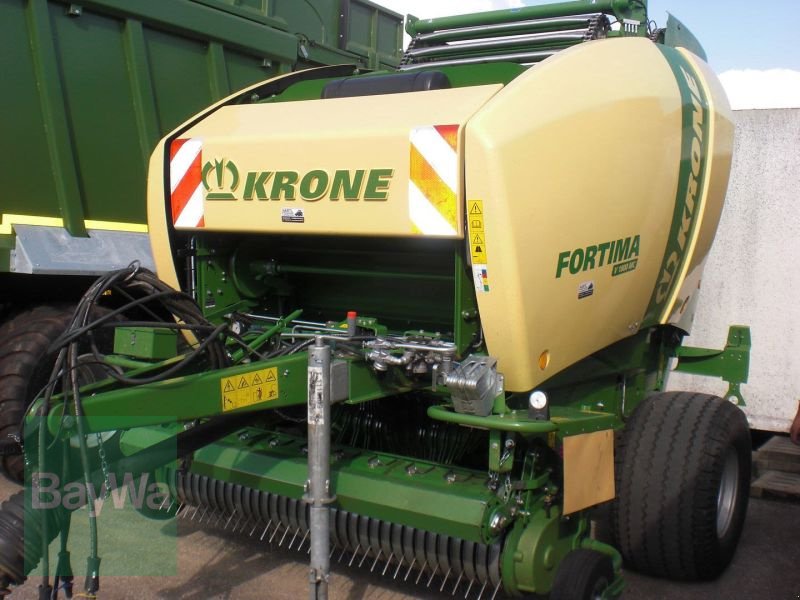 Rundballenpresse typu Krone FORTIMA V 1800 MC, Gebrauchtmaschine v Pocking (Obrázek 1)