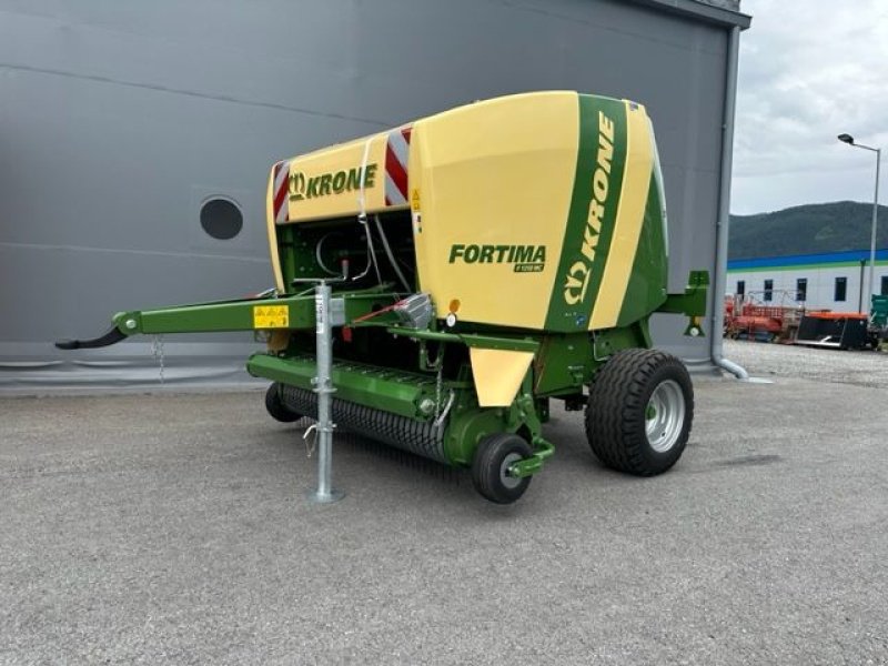 Rundballenpresse of the type Krone Rundballenpresse Fortima F1250MC, Neumaschine in Tamsweg (Picture 1)