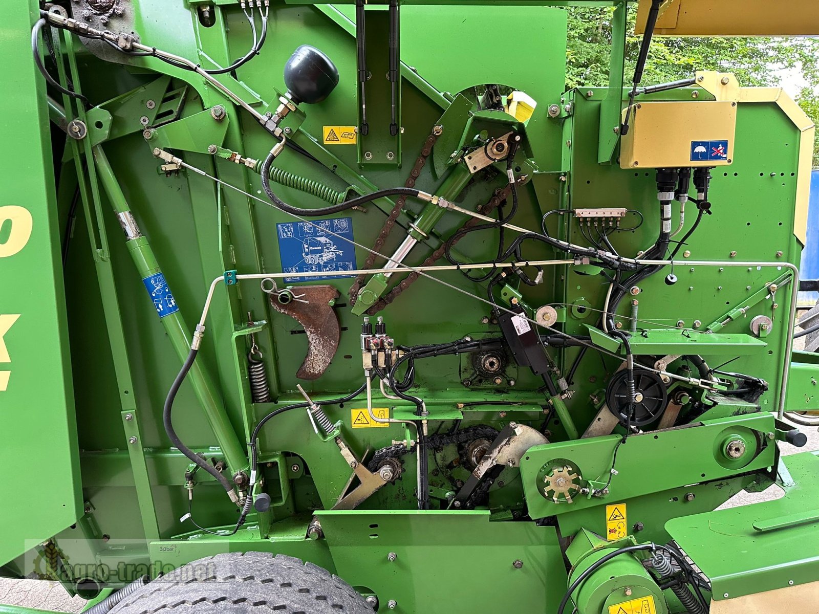 Rundballenpresse van het type Krone Vario Pack 1500 MC, Gebrauchtmaschine in Ellerdorf (Foto 14)