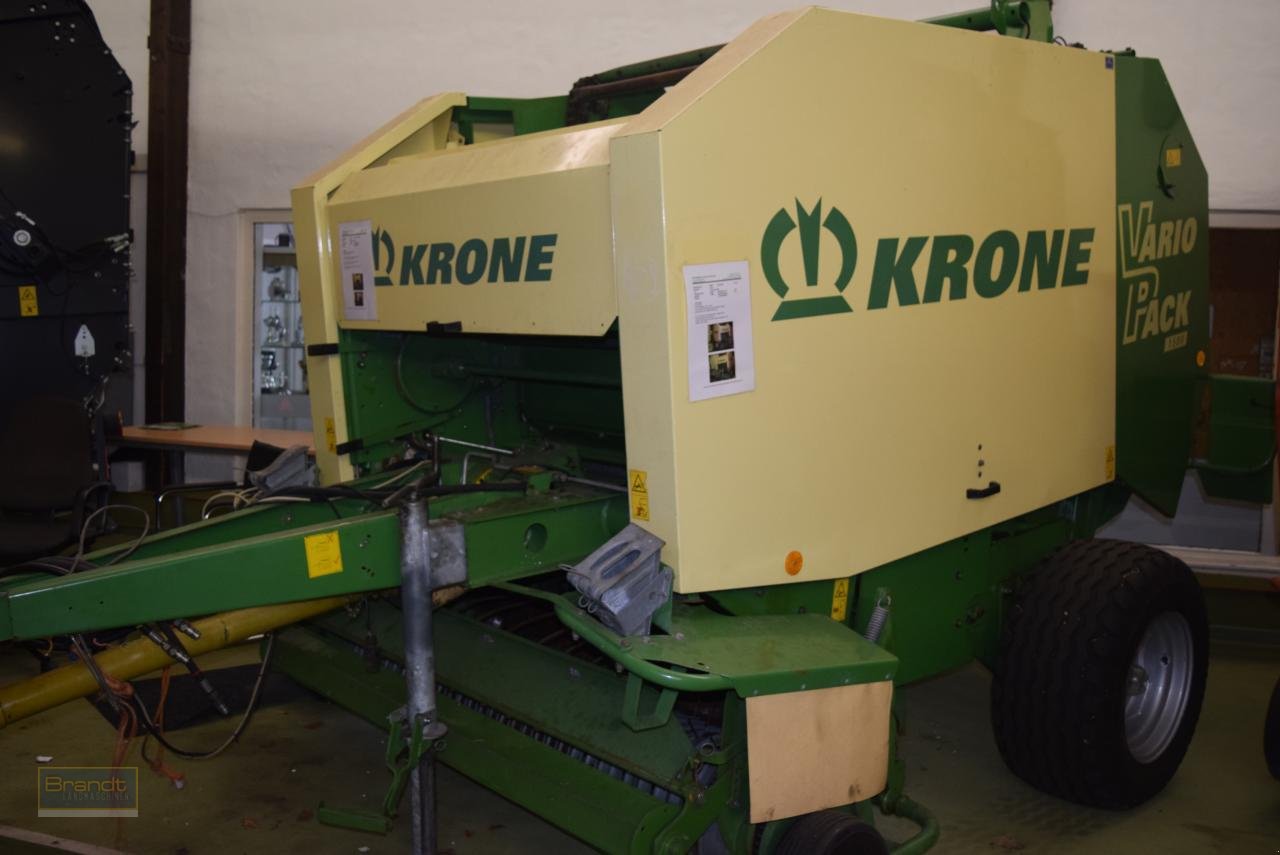 Rundballenpresse van het type Krone Vario Pack 1500, Gebrauchtmaschine in Oyten (Foto 1)