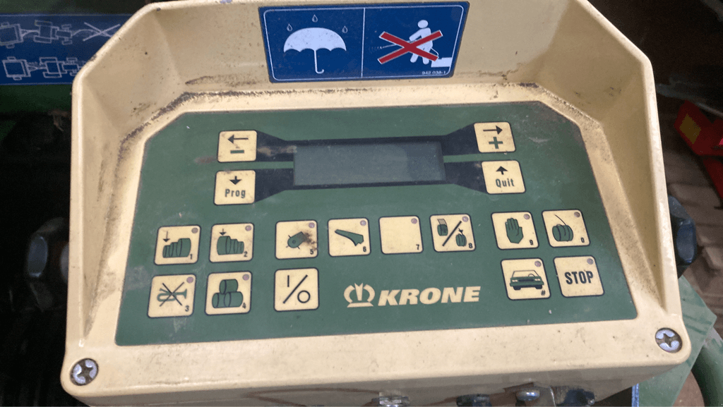 Rundballenpresse tip Krone VARIO PACK 1800, Gebrauchtmaschine in TREMEUR (Poză 3)