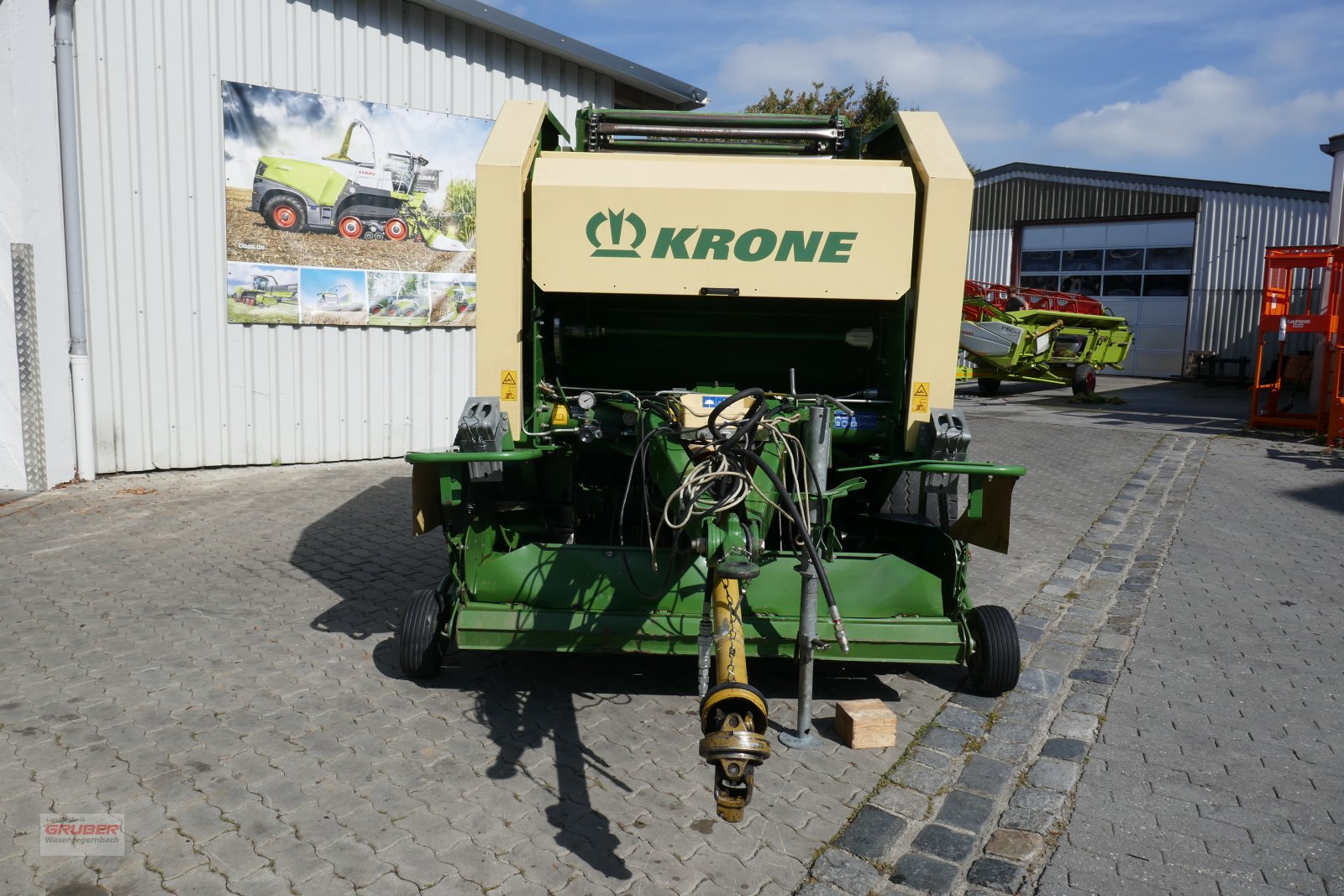 Rundballenpresse des Typs Krone Vario Pack Multi-Cut 1500, Gebrauchtmaschine in Dorfen (Bild 2)