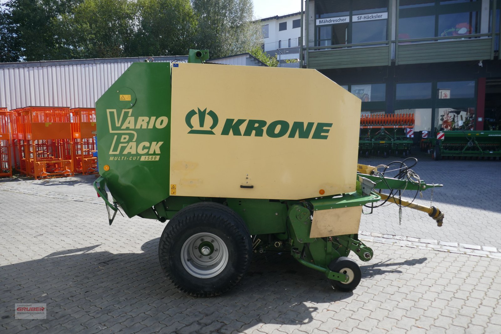 Rundballenpresse tip Krone Vario Pack Multi-Cut 1500, Gebrauchtmaschine in Dorfen (Poză 3)